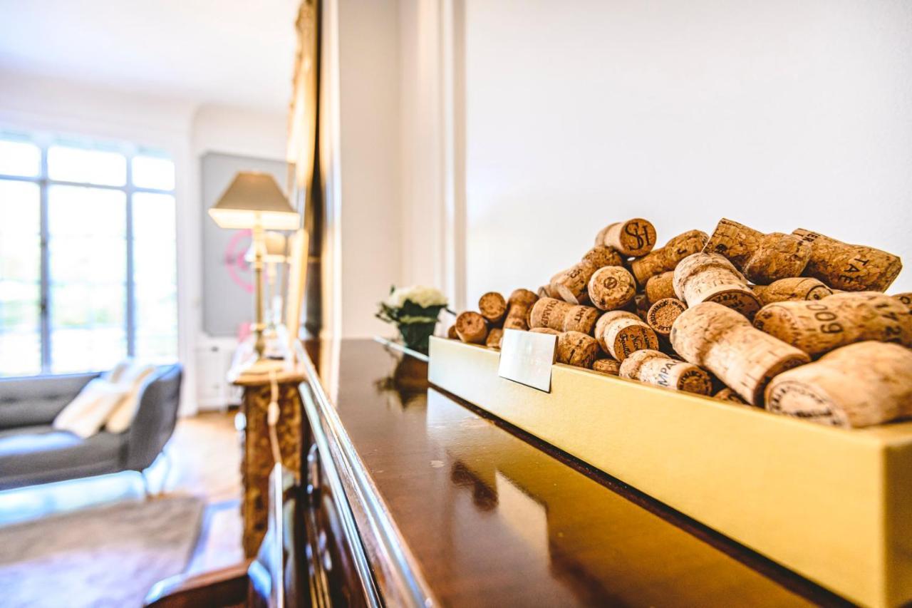 The Gorgeous Hyper Center Private Garden Apartment Reims Ngoại thất bức ảnh